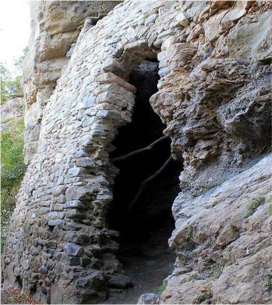 Jaskinia Arsena, Gruzja