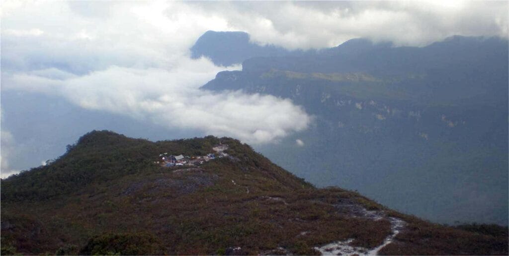 Mount Tahan, Taman Negara, Malezja