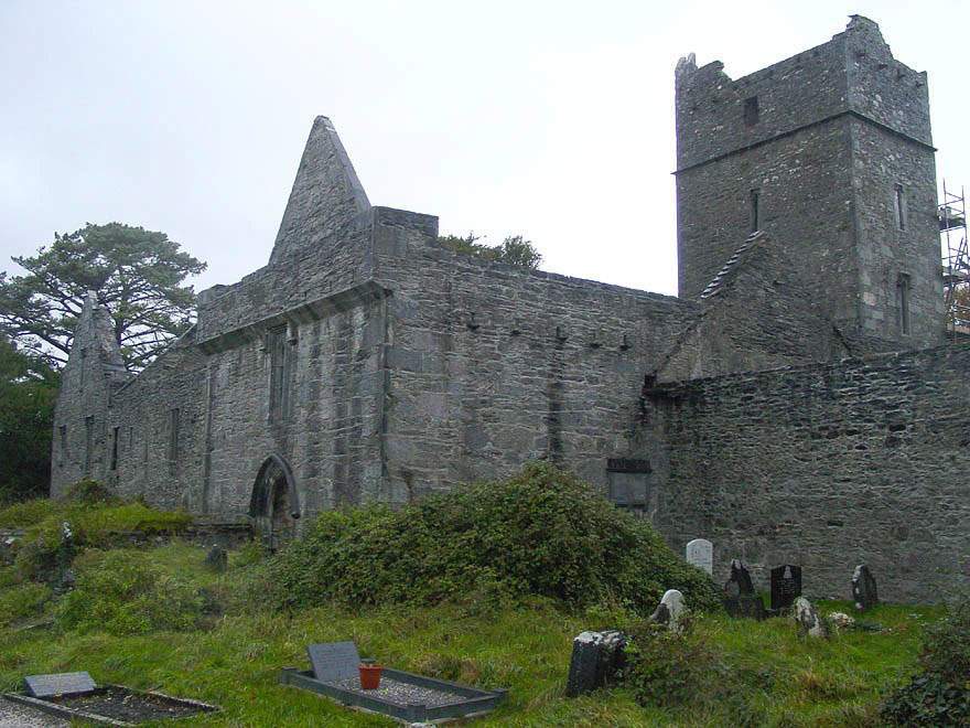 Muckross Abbey to klasztor franciszkanów założony w 1448 roku, znany w języku angielskim jako Muckross Abbey, a w języku irlandzkim jako Mainistir Locha Léin i Mainistir Mhucrois, miejsce sakralne w Parku Narodowym Killarney, hrabstwo Kerry, Irlandia