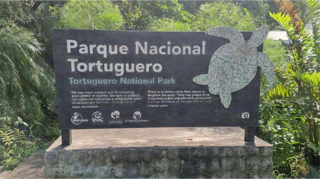Park Narodowy Tortuguero w dystrykcie Colorado (kanton Pococí, prowincja Limón, Kostaryka) Park Narodowy Tortuguero w dystrykcie Colorado (kanton Pococí, prowincja Limón, Kostaryka)