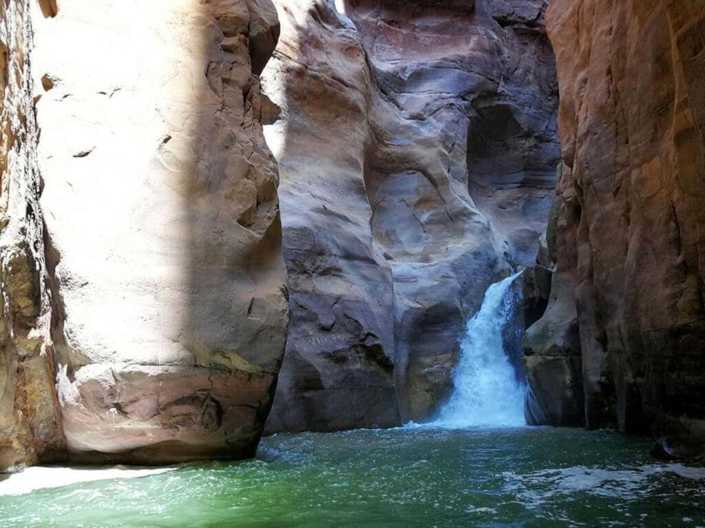 Wodospad Wadi Mujib, Jordania